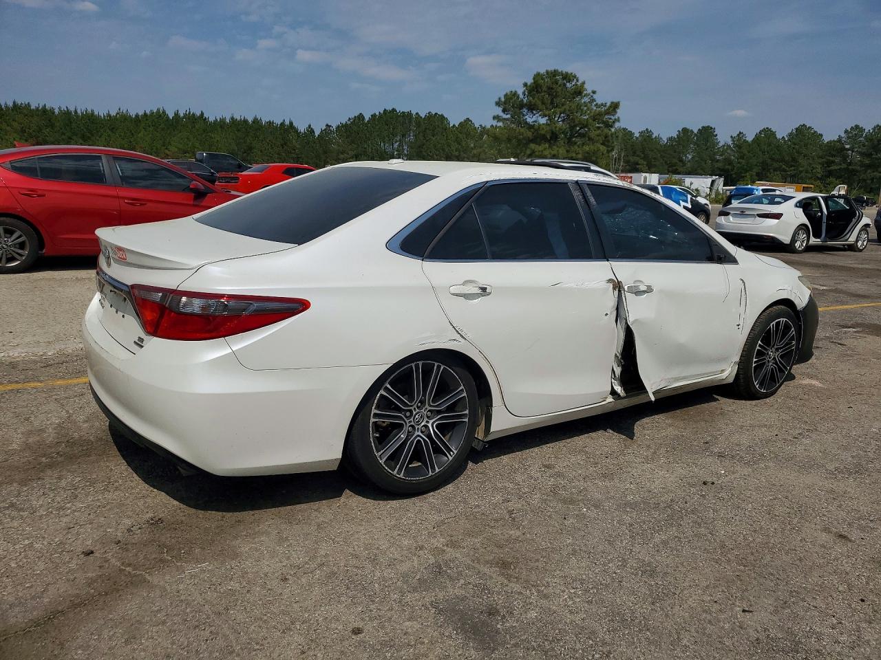 2016 Toyota Camry Special Edition Белый vin: 4T1BF1FK6GU140204