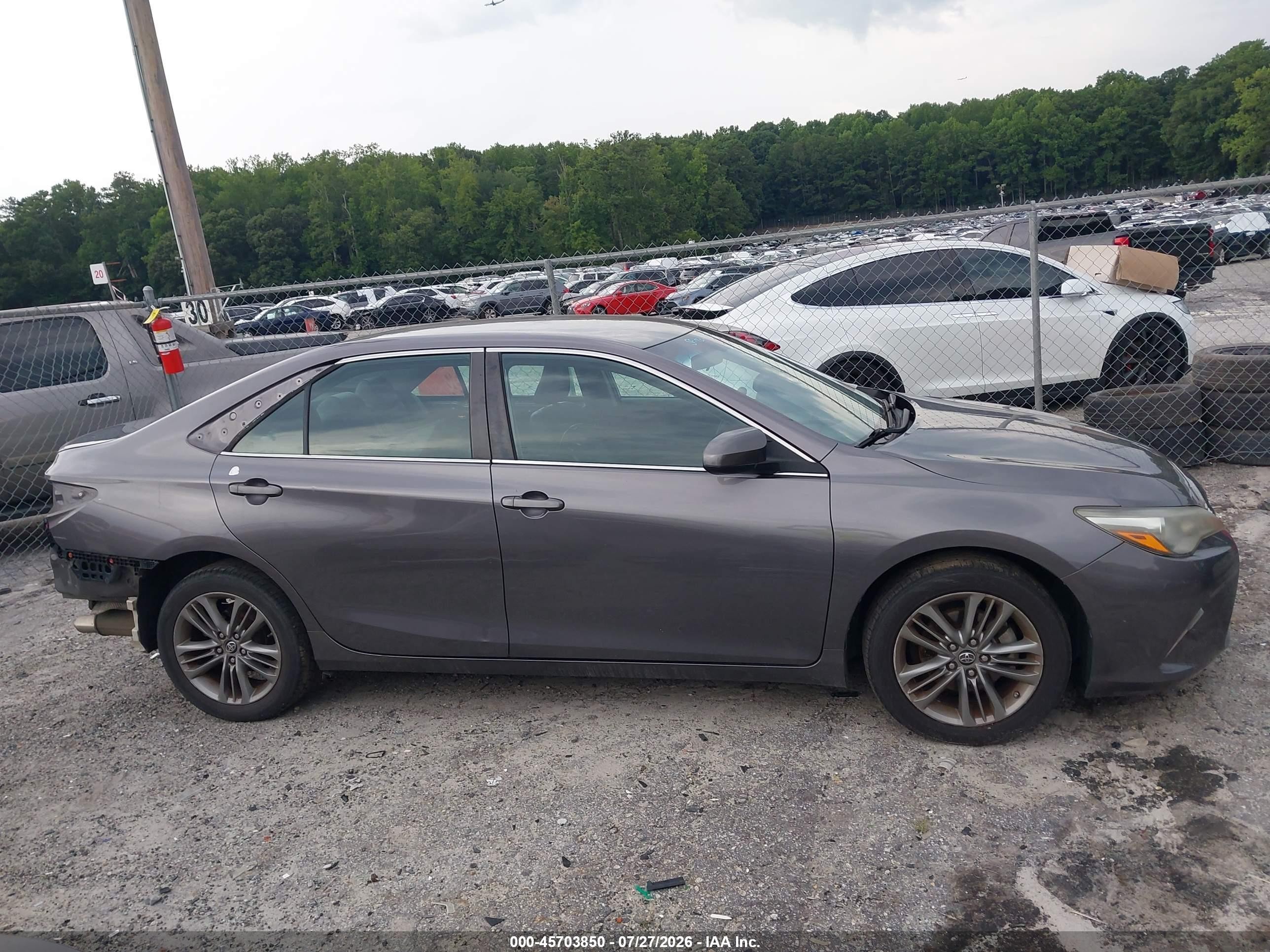 2016 Toyota Camry Se Gray vin: 4T1BF1FK6GU265302