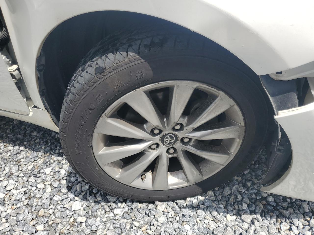 2017 Toyota Camry Xle Белый vin: 4T1BF1FK6HU323717 Damage: Right Front Wheel, Curb Rash, > 12 Inches