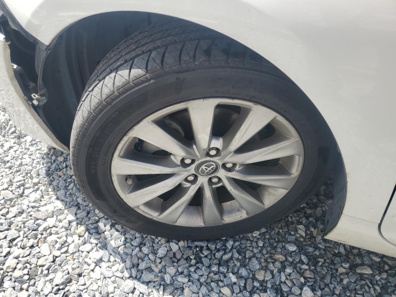2017 Toyota Camry Xle Белый vin: 4T1BF1FK6HU323717 Damage: Left Front Wheel, Chipped, 3