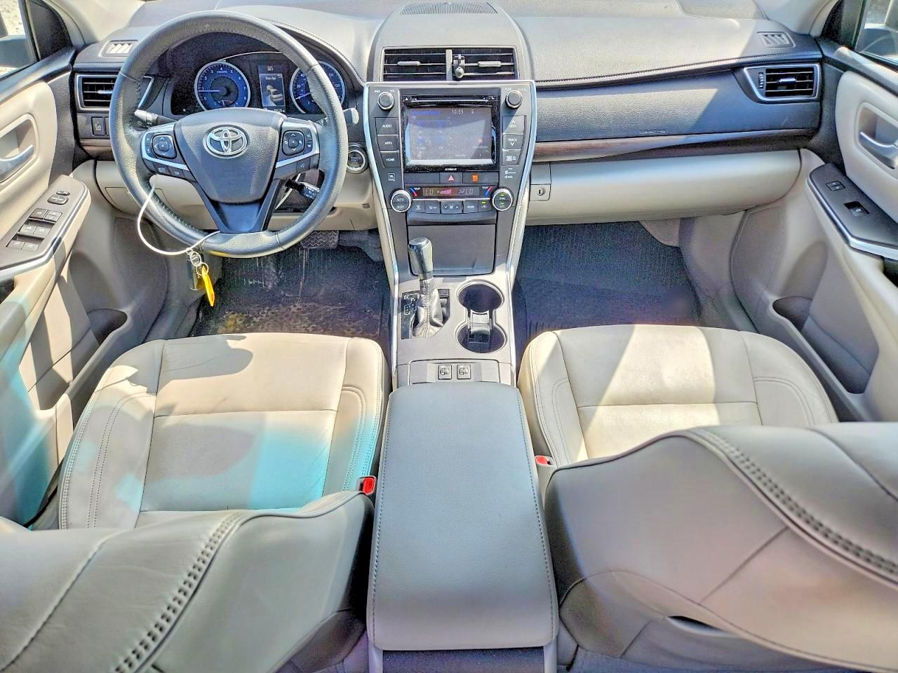 2017 Toyota Camry Xle White vin: 4T1BF1FK6HU800470