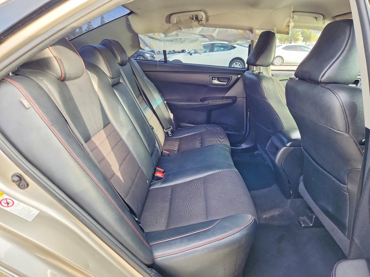2017 Toyota Camry Se Gold vin: 4T1BF1FK6HU801957