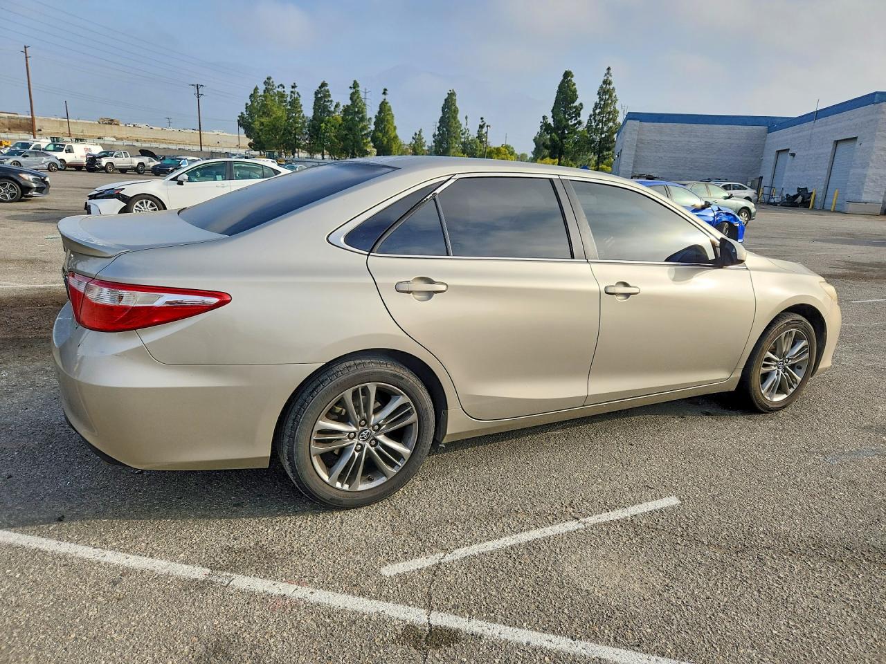 2017 Toyota Camry Se Gold vin: 4T1BF1FK6HU801957