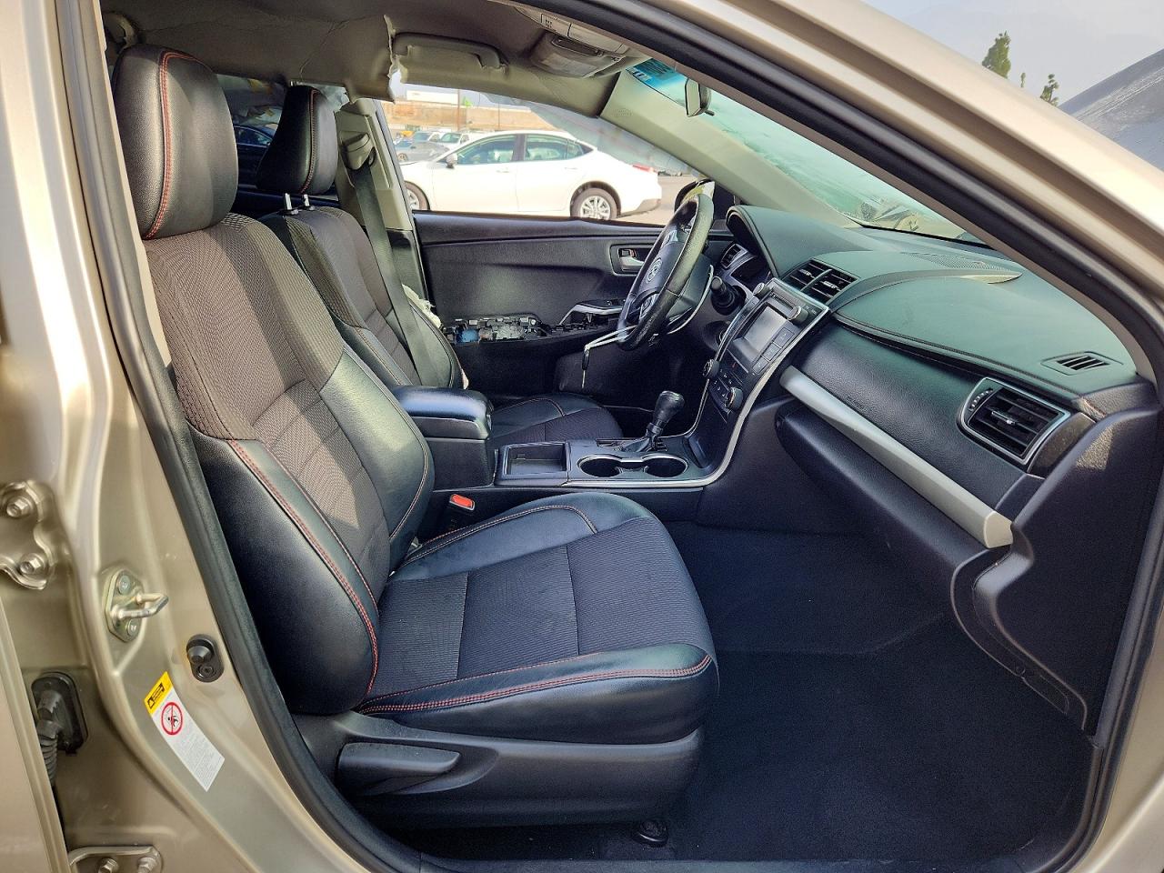 2017 Toyota Camry Se Gold vin: 4T1BF1FK6HU801957