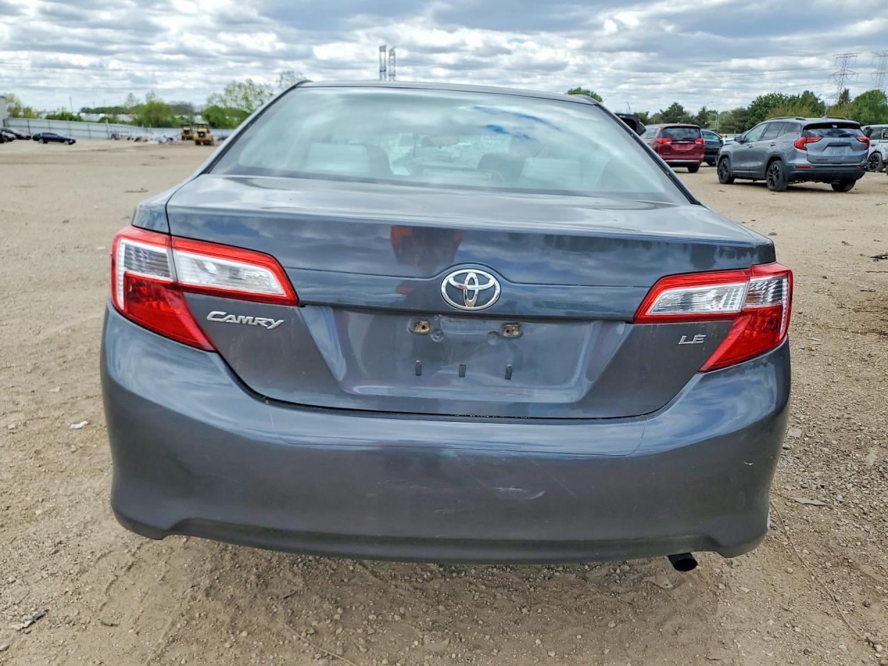 2012 Toyota Camry Le Gray vin: 4T1BF1FK7CU002312