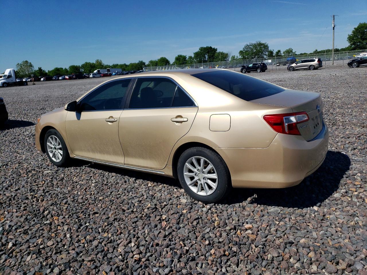 2012 Toyota Camry Tan vin: 4T1BF1FK7CU005615