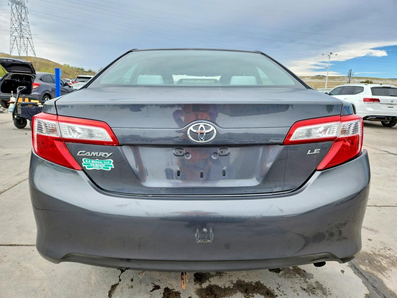 2012 Toyota Camry Le Gray vin: 4T1BF1FK7CU008966