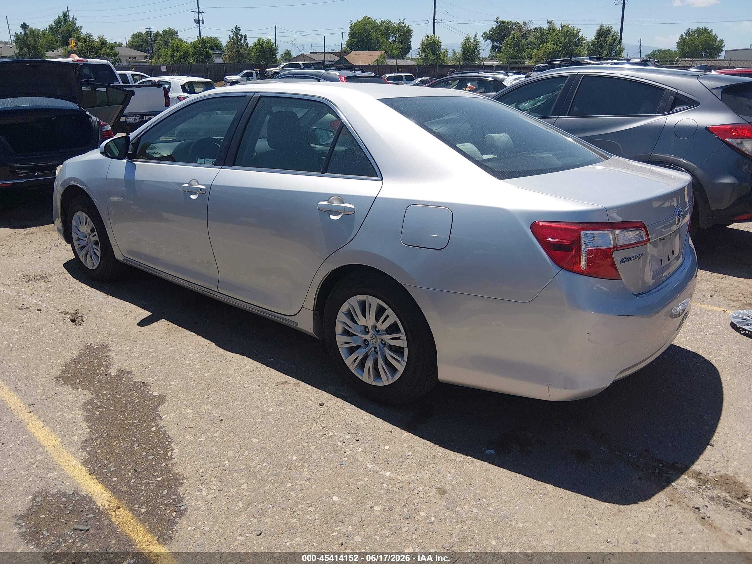 2012 Toyota Camry Le Silver vin: 4T1BF1FK7CU011981