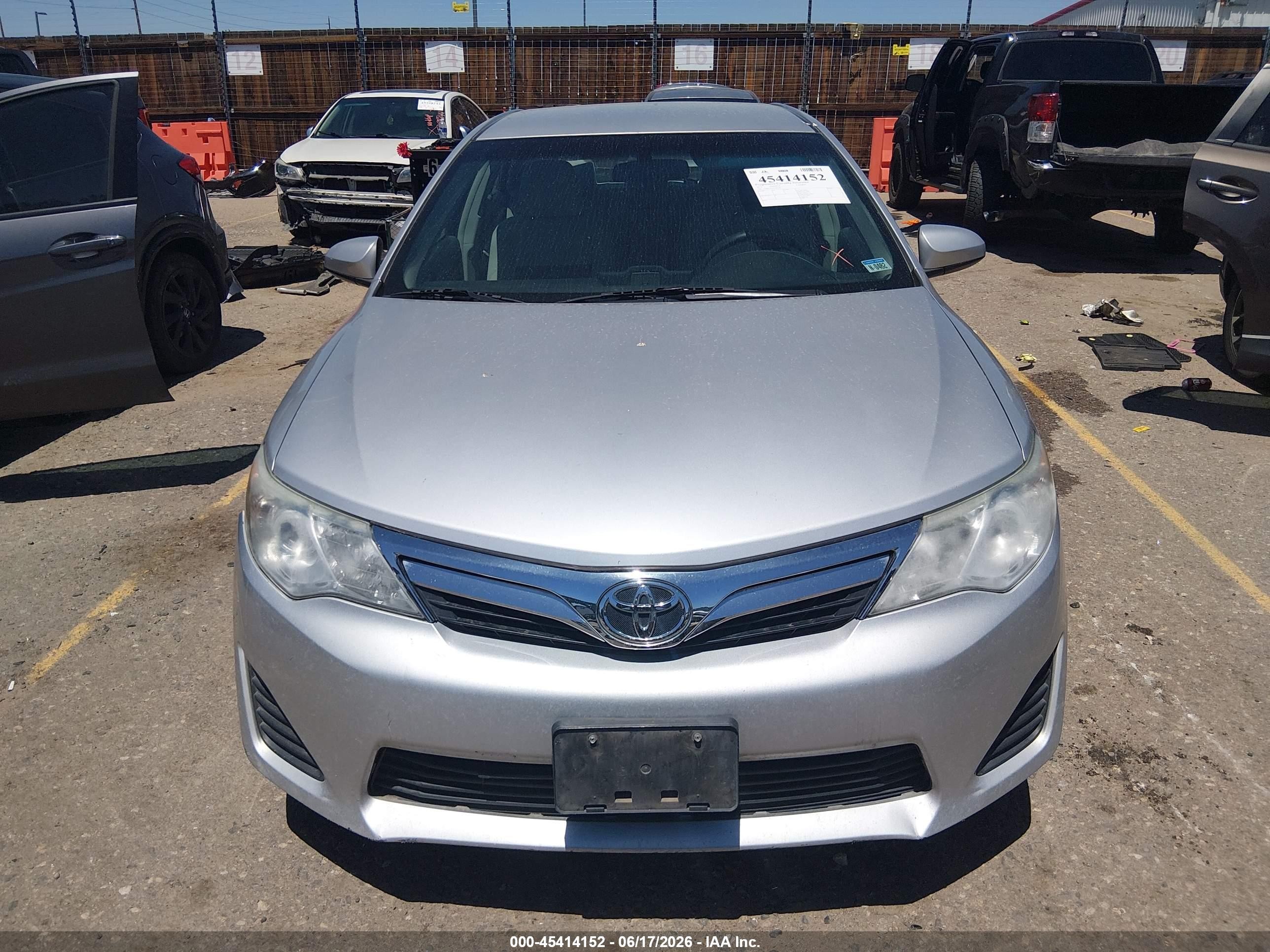 2012 Toyota Camry Le Silver vin: 4T1BF1FK7CU011981