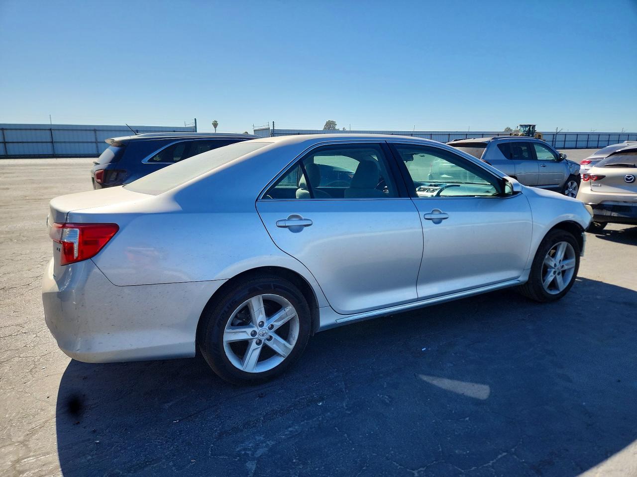 2012 Toyota Camry Le Silver vin: 4T1BF1FK7CU021474