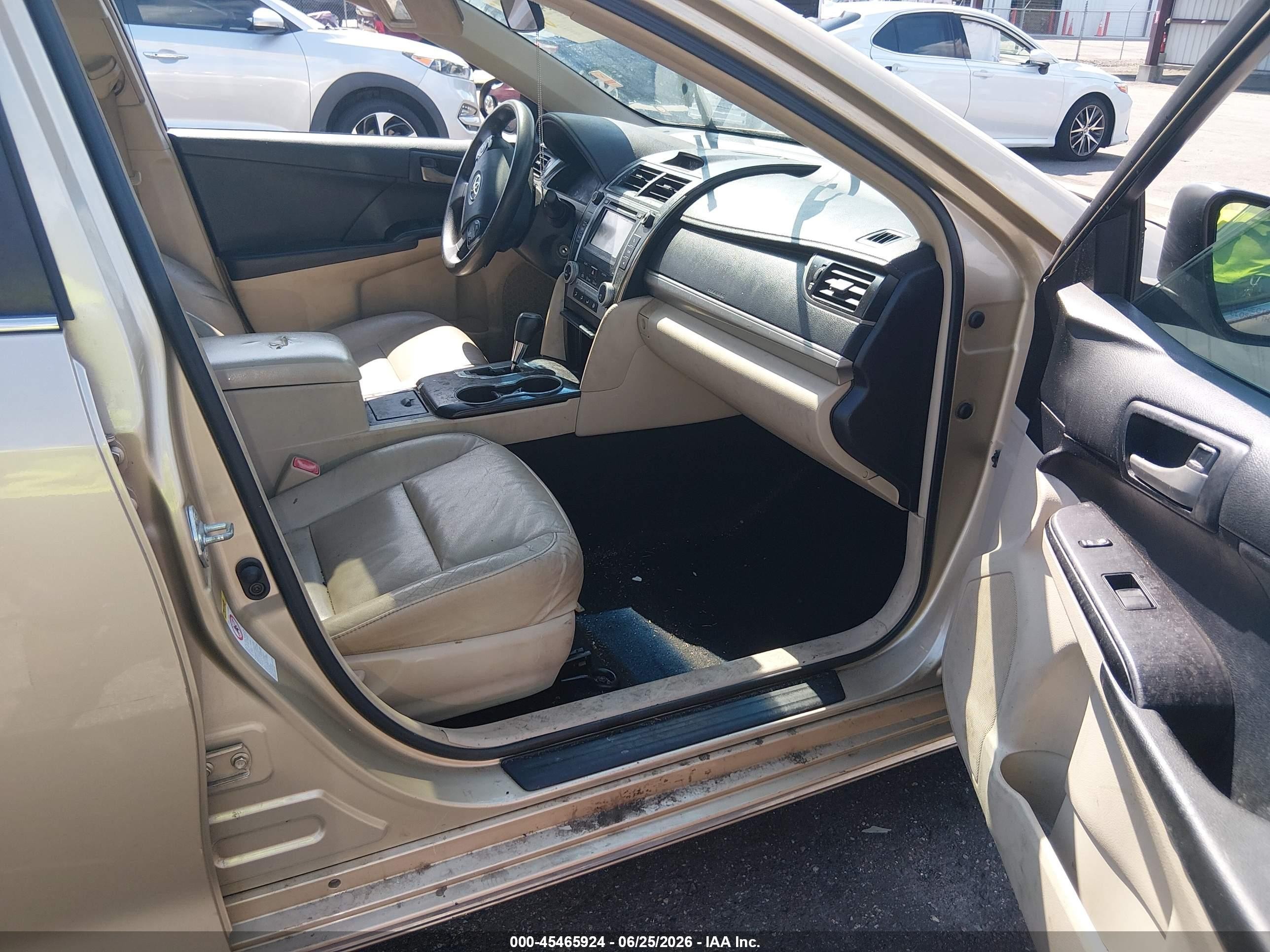 2012 Toyota Camry Le Gold vin: 4T1BF1FK7CU022852
