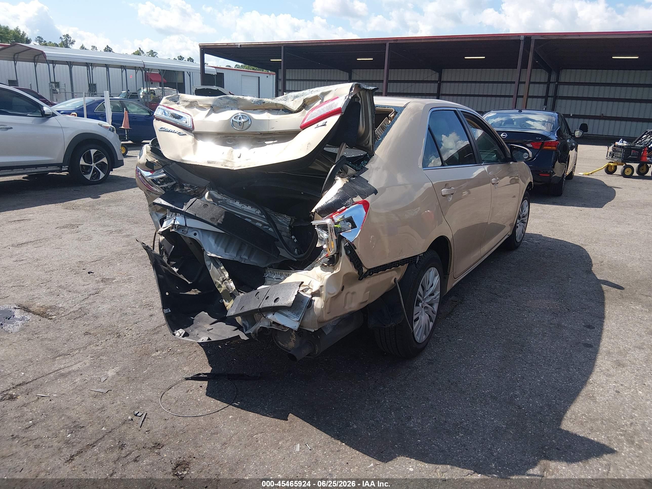 2012 Toyota Camry Le Gold vin: 4T1BF1FK7CU022852