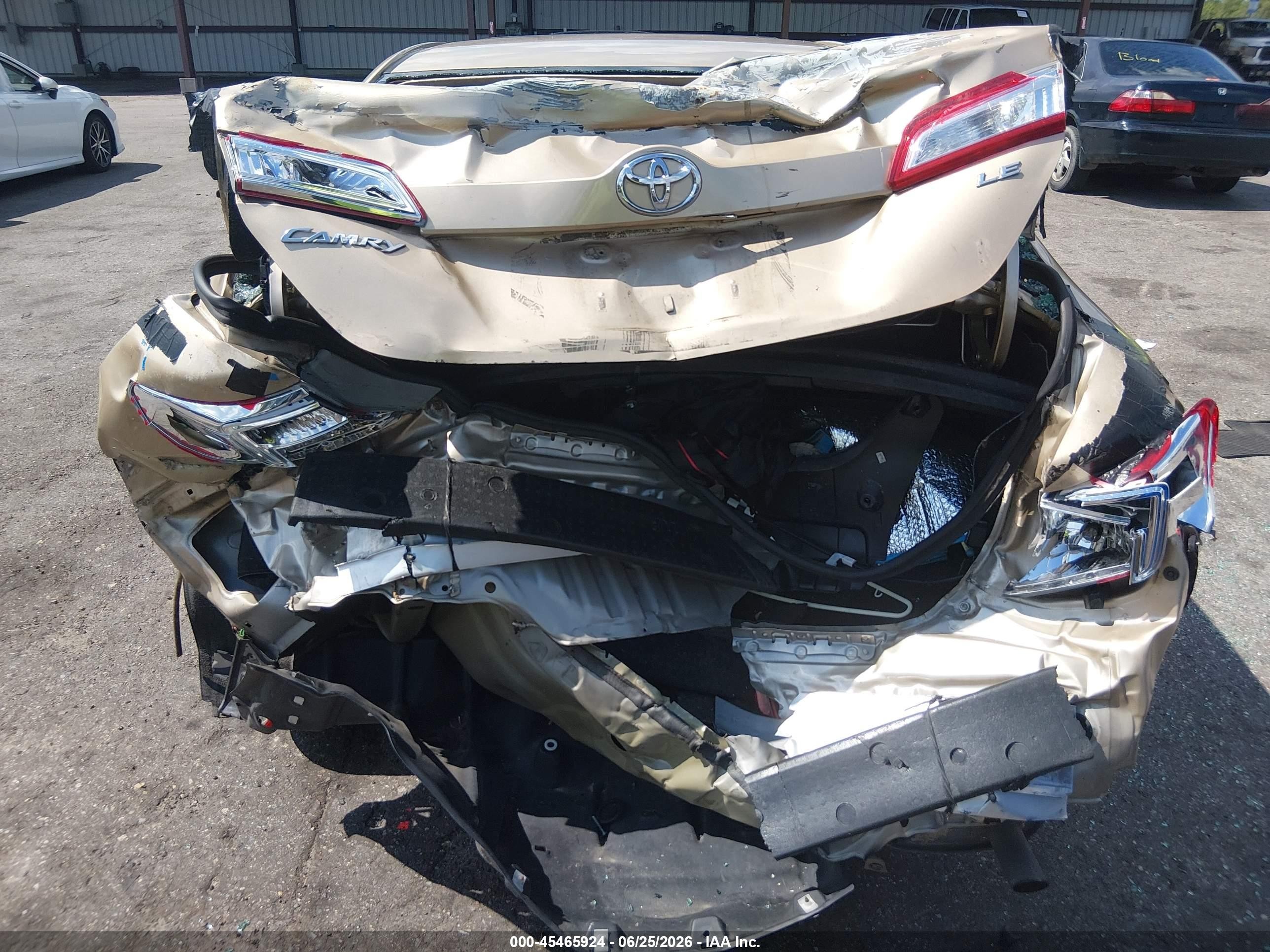 2012 Toyota Camry Le Gold vin: 4T1BF1FK7CU022852