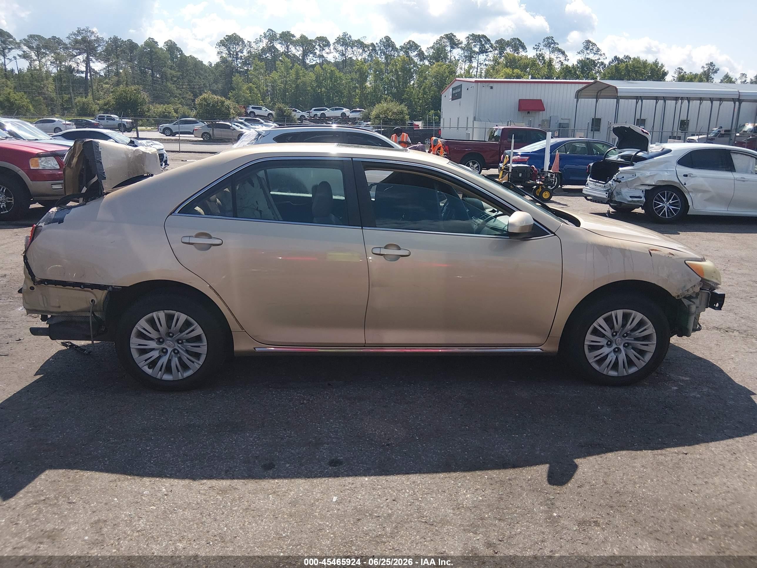 2012 Toyota Camry Le Gold vin: 4T1BF1FK7CU022852