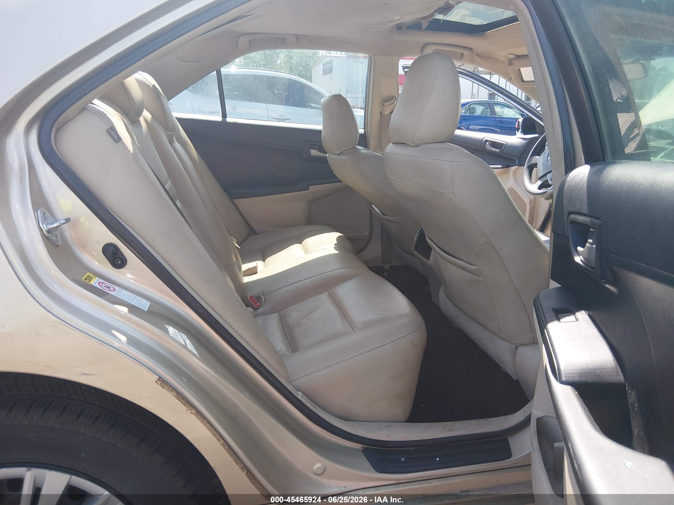 2012 Toyota Camry Le Gold vin: 4T1BF1FK7CU022852