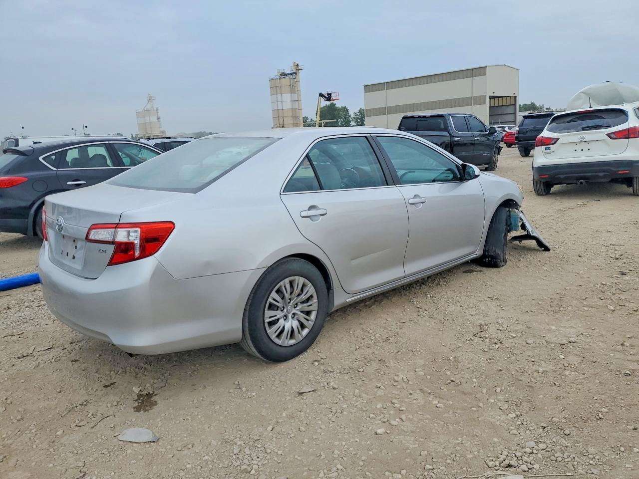 2012 Toyota Camry Le Silver vin: 4T1BF1FK7CU047539