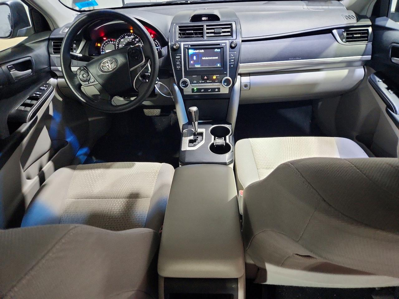 2012 Toyota Camry Le Gray vin: 4T1BF1FK7CU052532