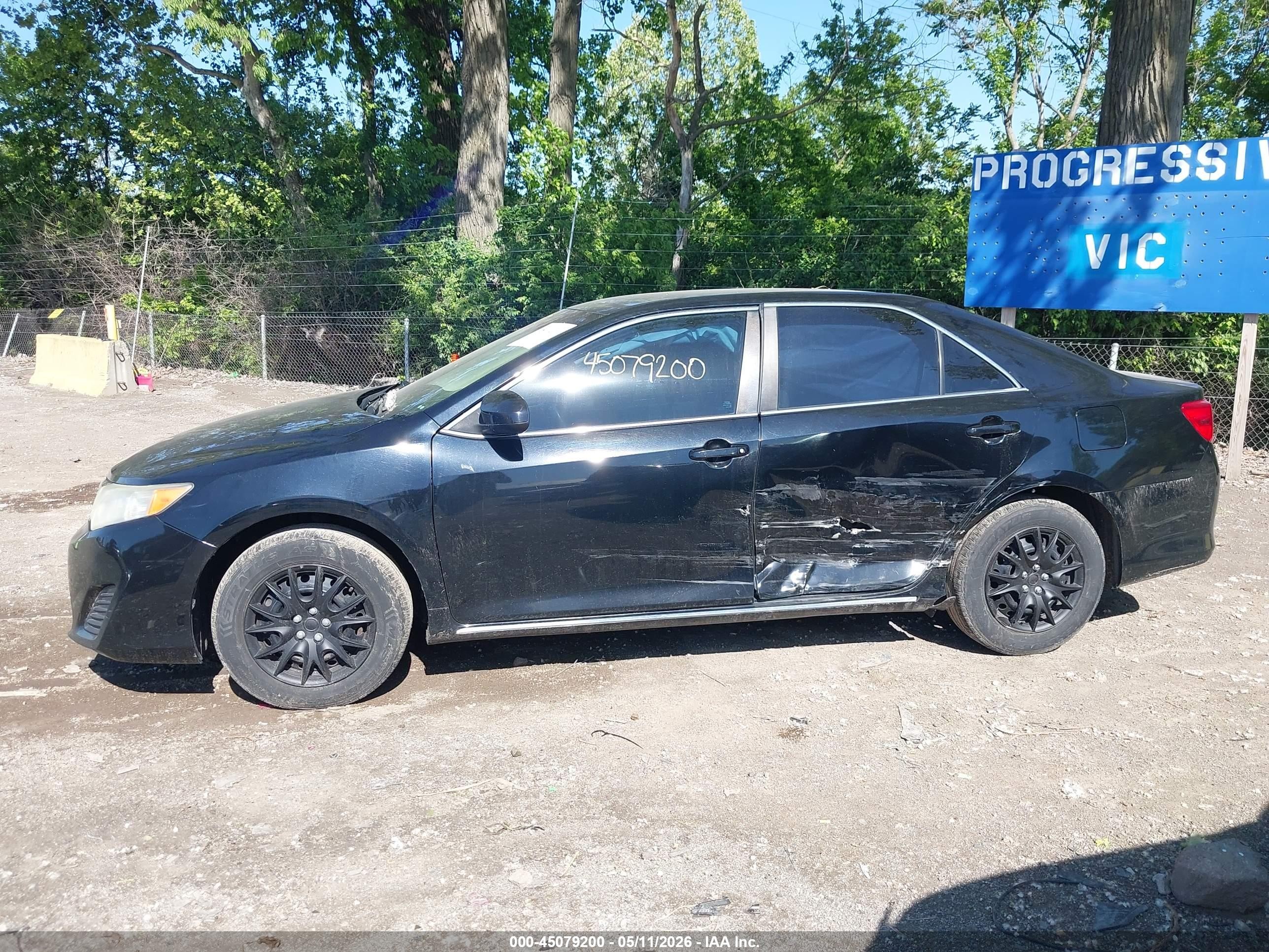 2012 Toyota Camry Le Black vin: 4T1BF1FK7CU086566