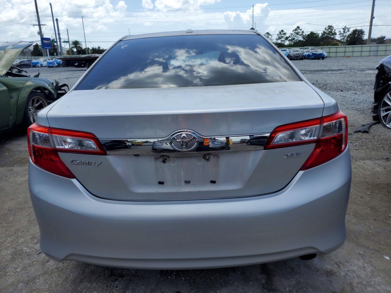 2012 Toyota Camry Xle Silver vin: 4T1BF1FK7CU112227