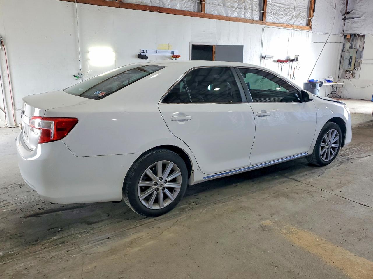 2012 Toyota Camry Xle White vin: 4T1BF1FK7CU145292