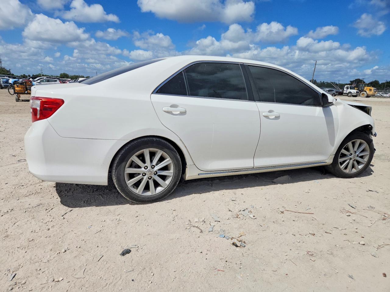 2012 Toyota Camry Xle Белый vin: 4T1BF1FK7CU150170