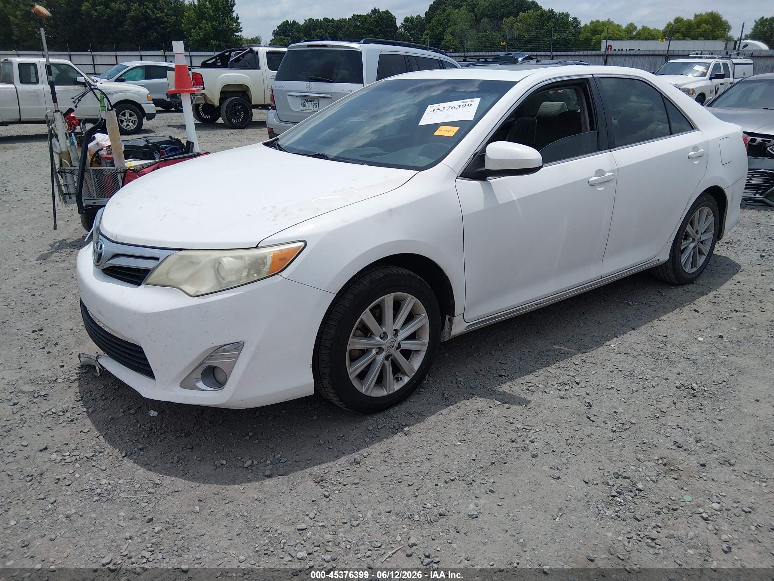 2012 Toyota Camry Xle White vin: 4T1BF1FK7CU526107