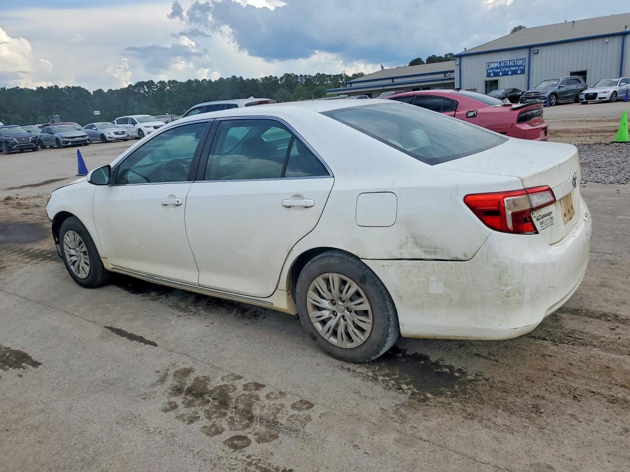 2012 Toyota Camry Le White vin: 4T1BF1FK7CU540038