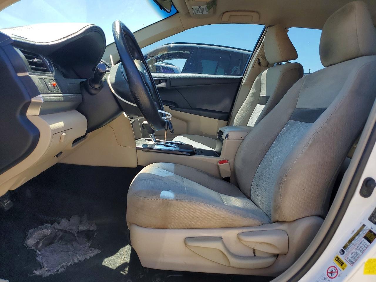 2012 Toyota Camry Le White vin: 4T1BF1FK7CU542162