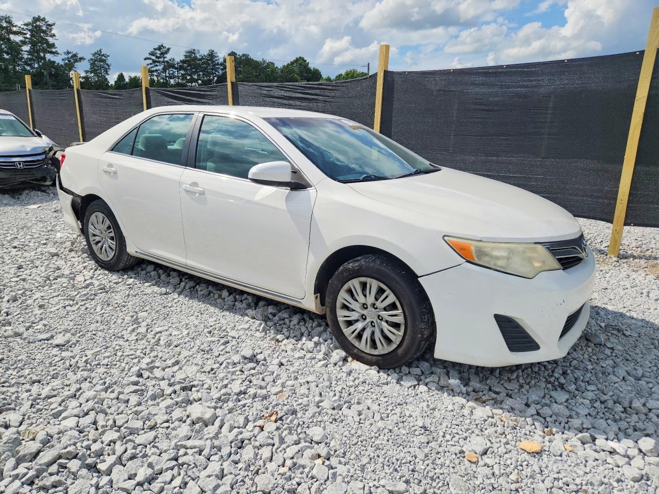 2012 Toyota Camry Le White vin: 4T1BF1FK7CU553159
