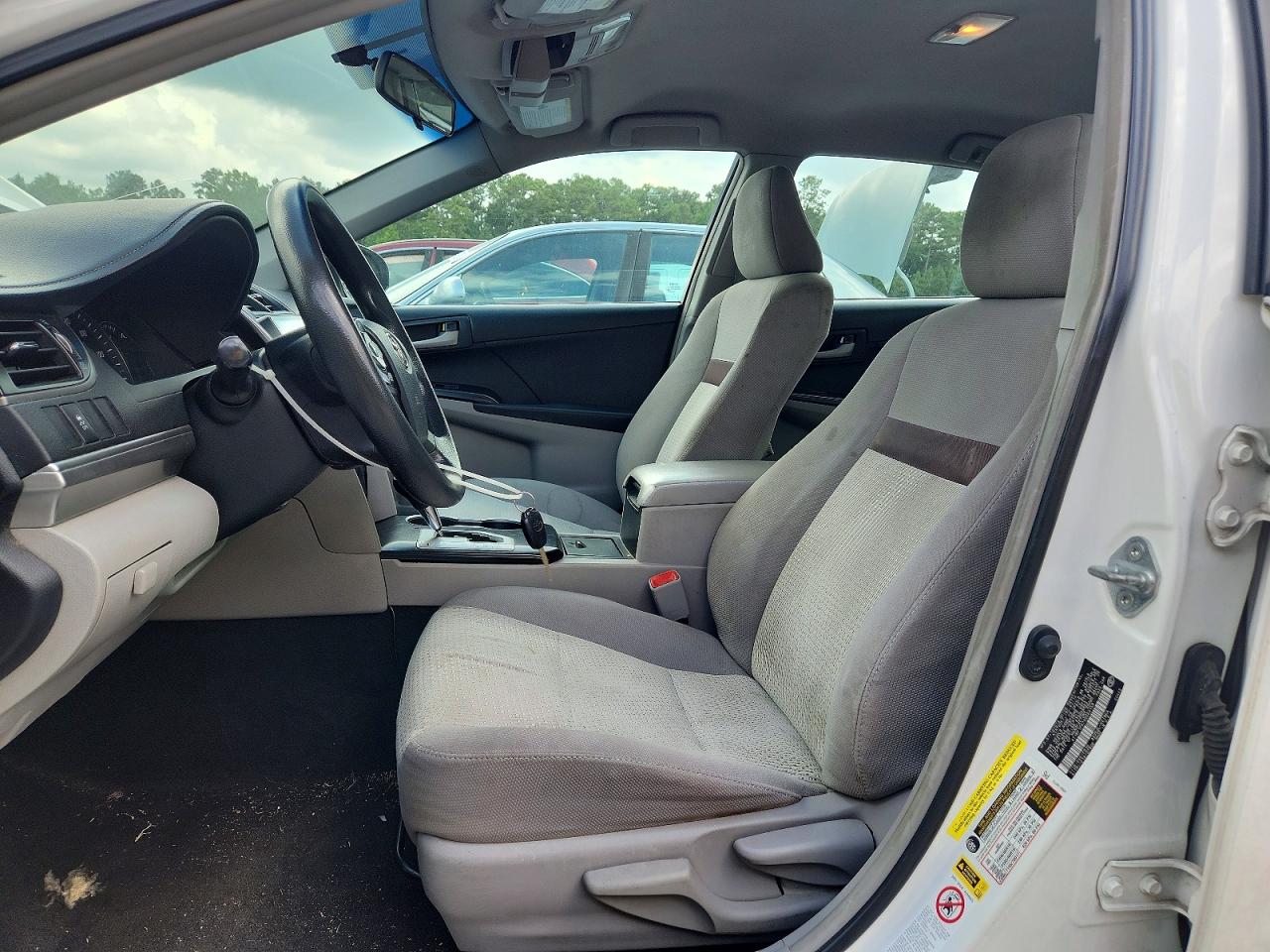 2012 Toyota Camry Le White vin: 4T1BF1FK7CU553159
