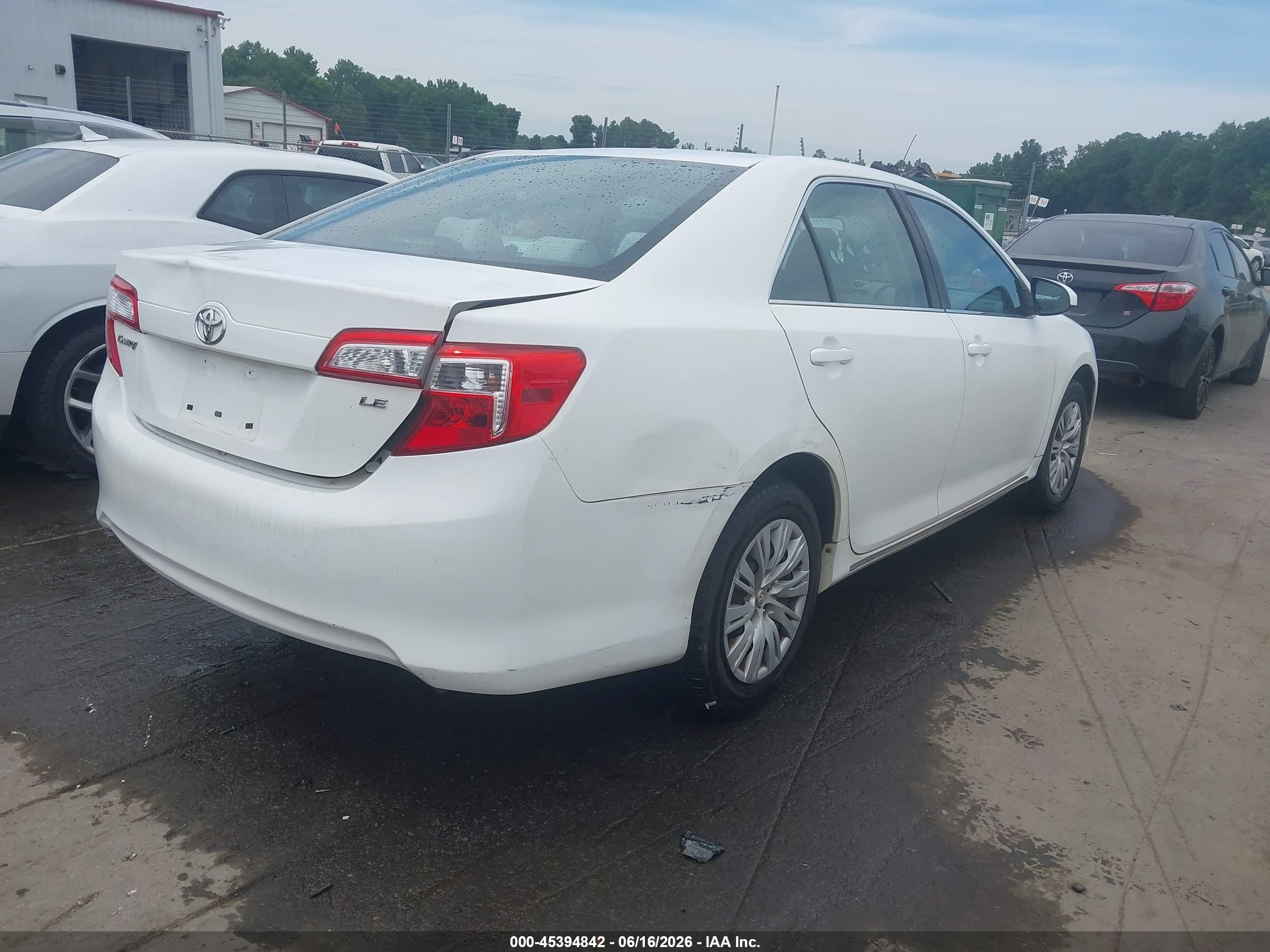 2012 Toyota Camry Le White vin: 4T1BF1FK7CU560919