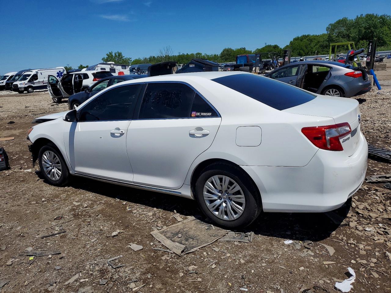 2012 Toyota Camry Le White vin: 4T1BF1FK7CU562590