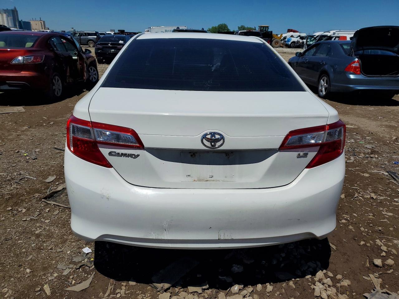 2012 Toyota Camry Le White vin: 4T1BF1FK7CU562590