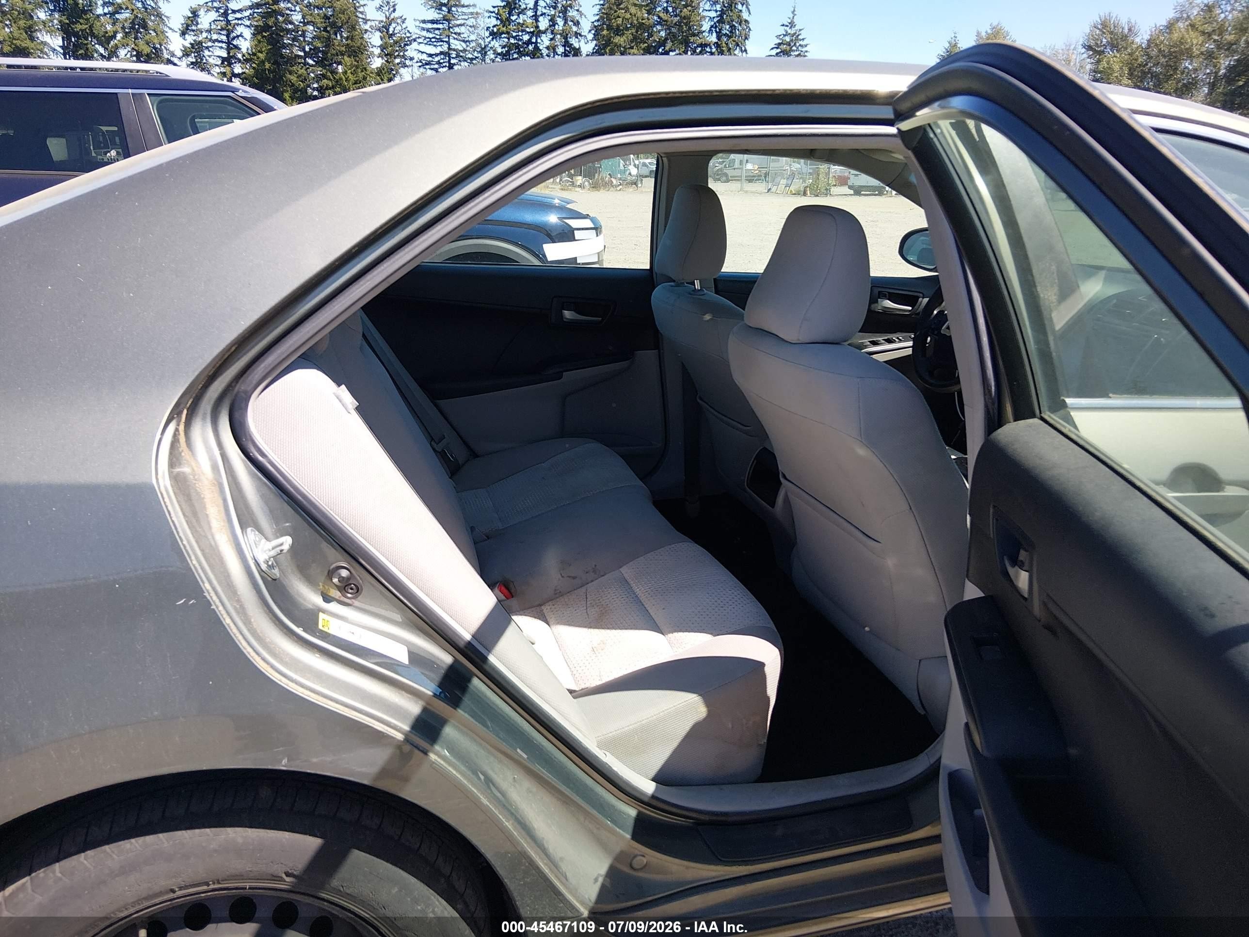 2012 Toyota Camry Le Gray vin: 4T1BF1FK7CU563299