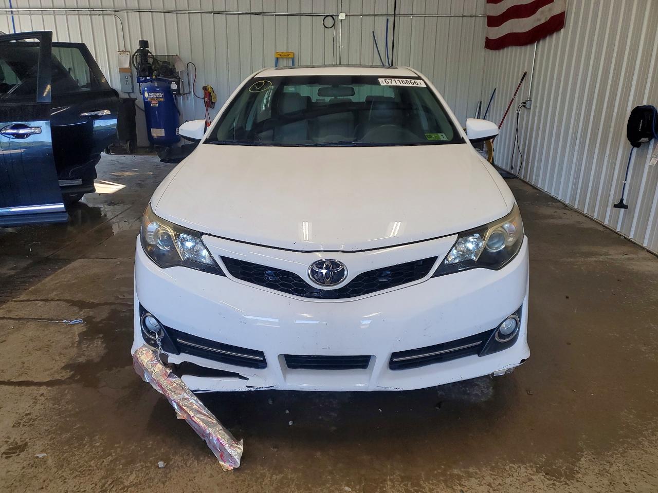 2012 Toyota Camry Se White vin: 4T1BF1FK7CU582774