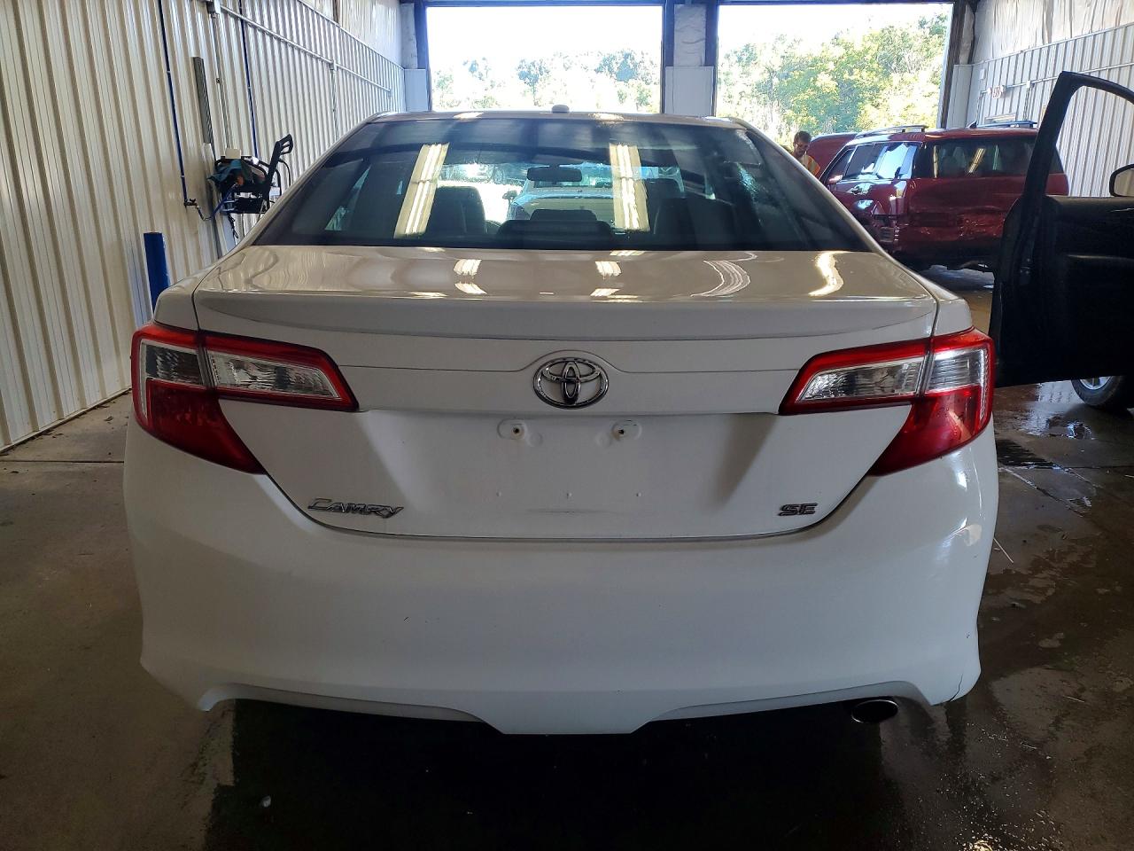2012 Toyota Camry Se White vin: 4T1BF1FK7CU582774