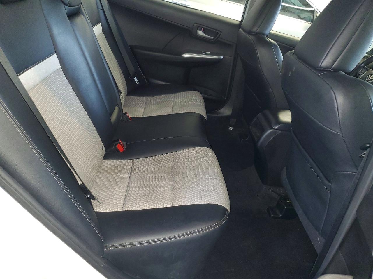 2012 Toyota Camry Se White vin: 4T1BF1FK7CU582774