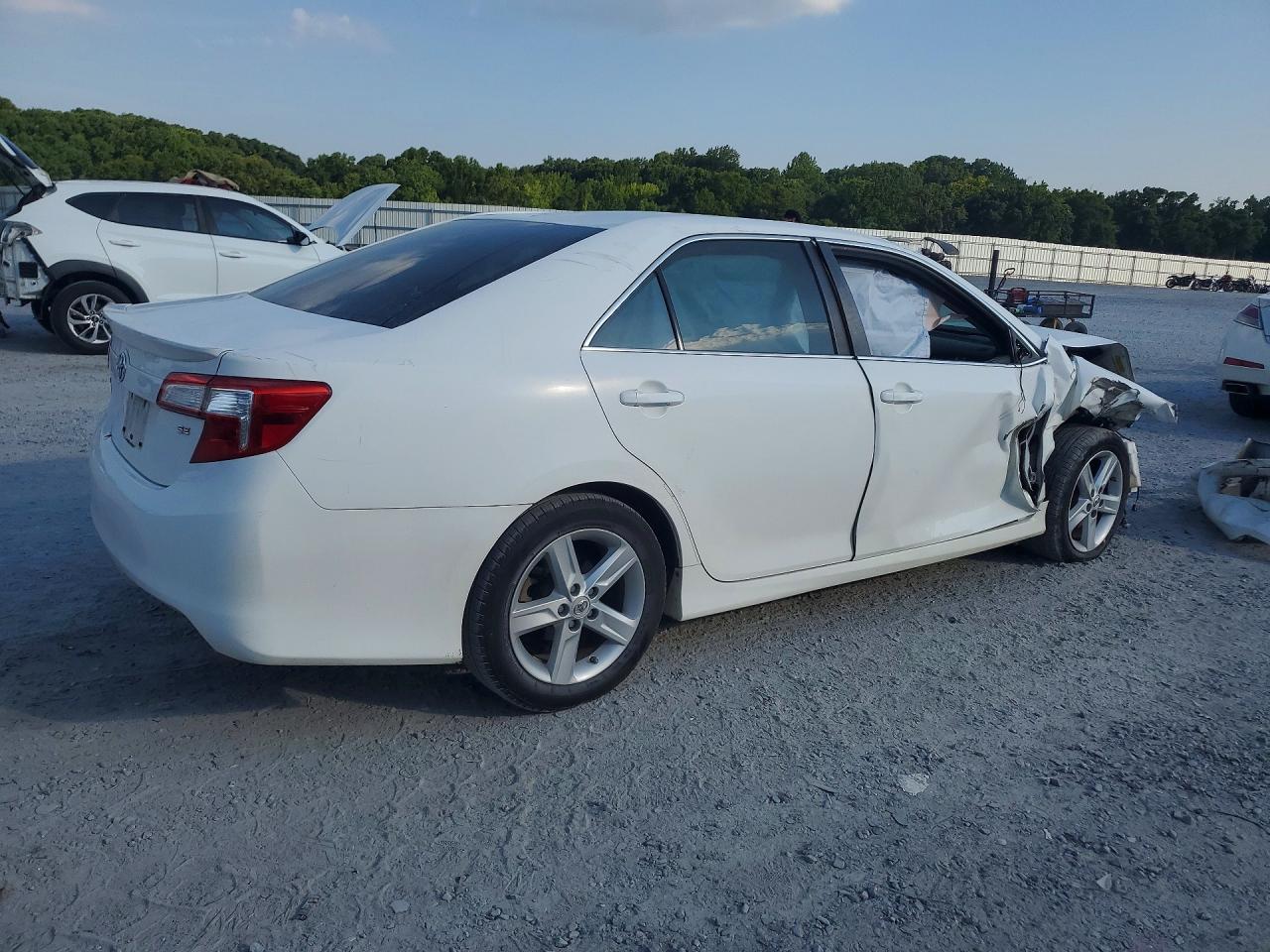 2012 Toyota Camry Se White vin: 4T1BF1FK7CU583200