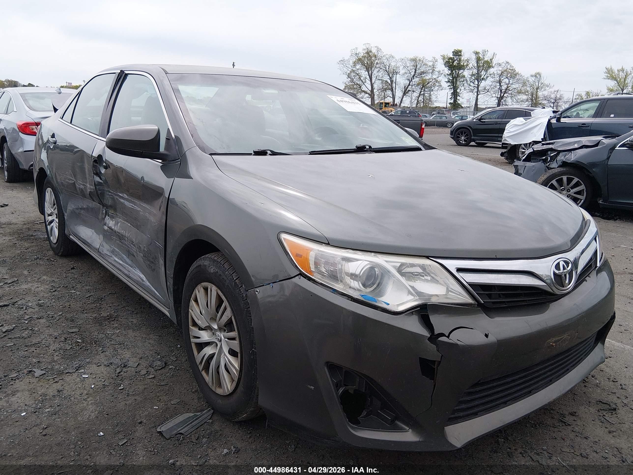 2012 Toyota Camry Le Green vin: 4T1BF1FK7CU586775