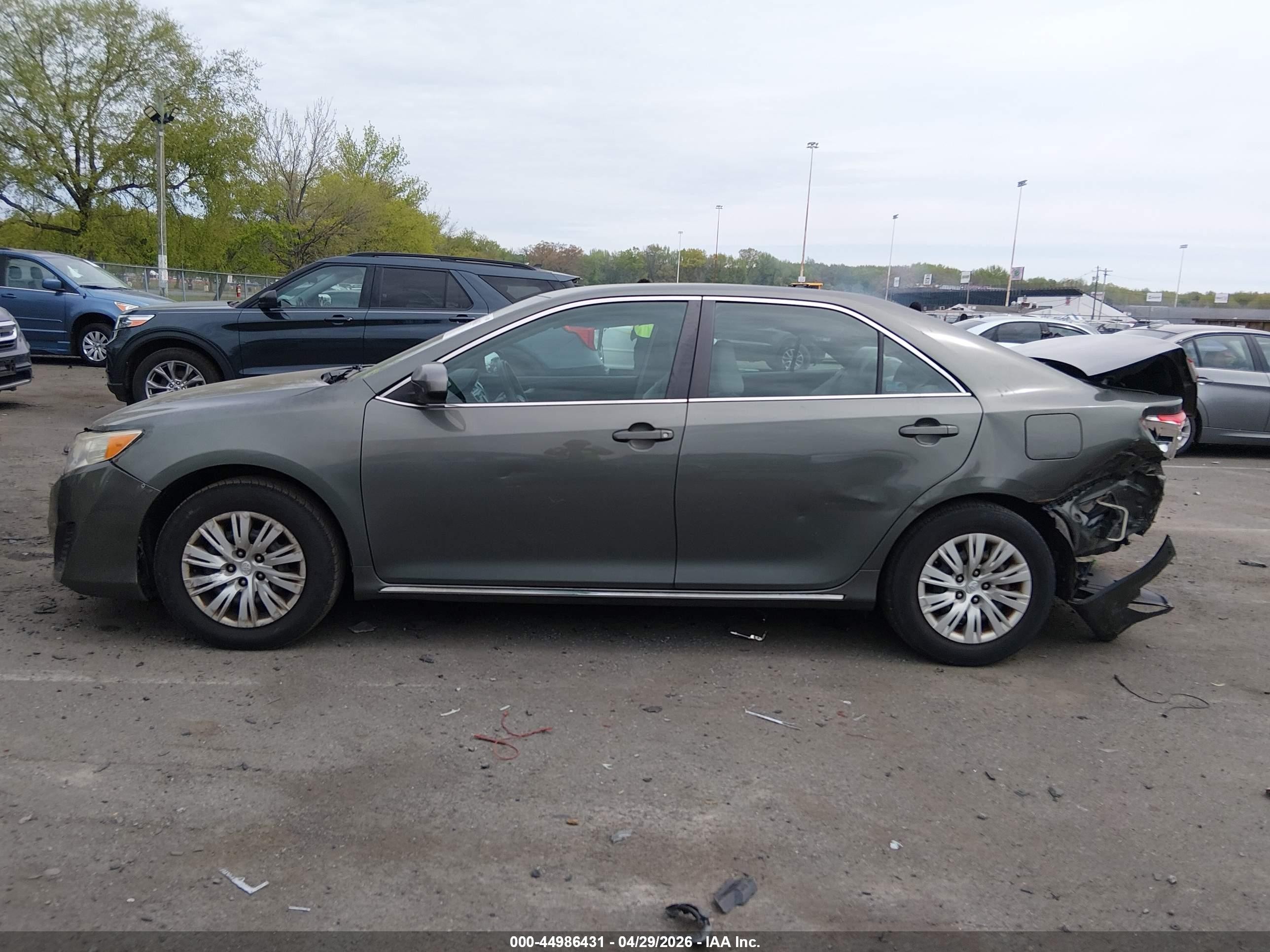 2012 Toyota Camry Le Green vin: 4T1BF1FK7CU586775