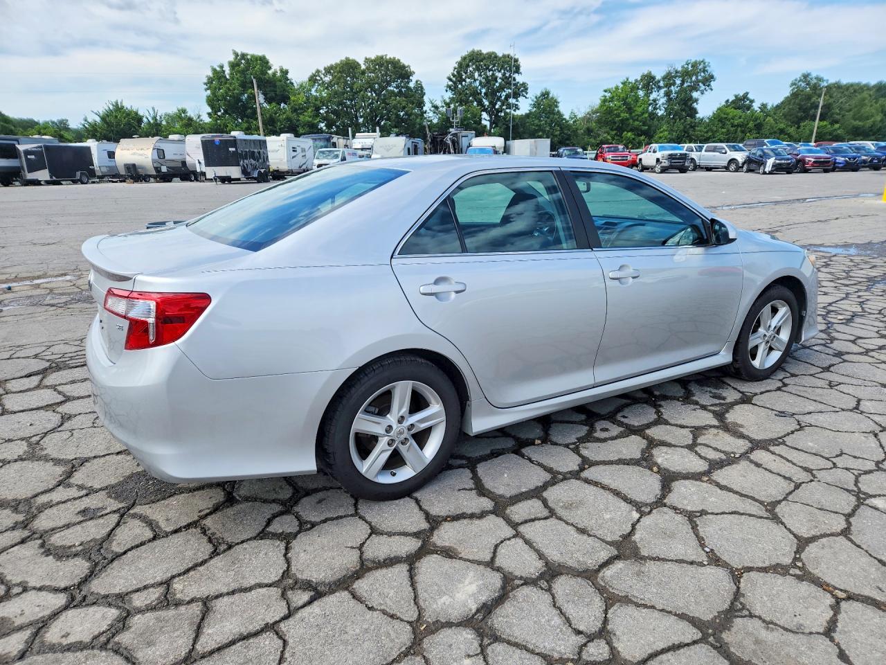 2012 Toyota Camry Se Silver vin: 4T1BF1FK7CU609567