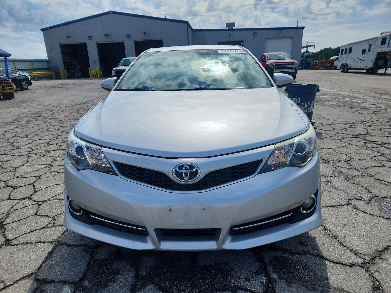 2012 Toyota Camry Se Silver vin: 4T1BF1FK7CU609567