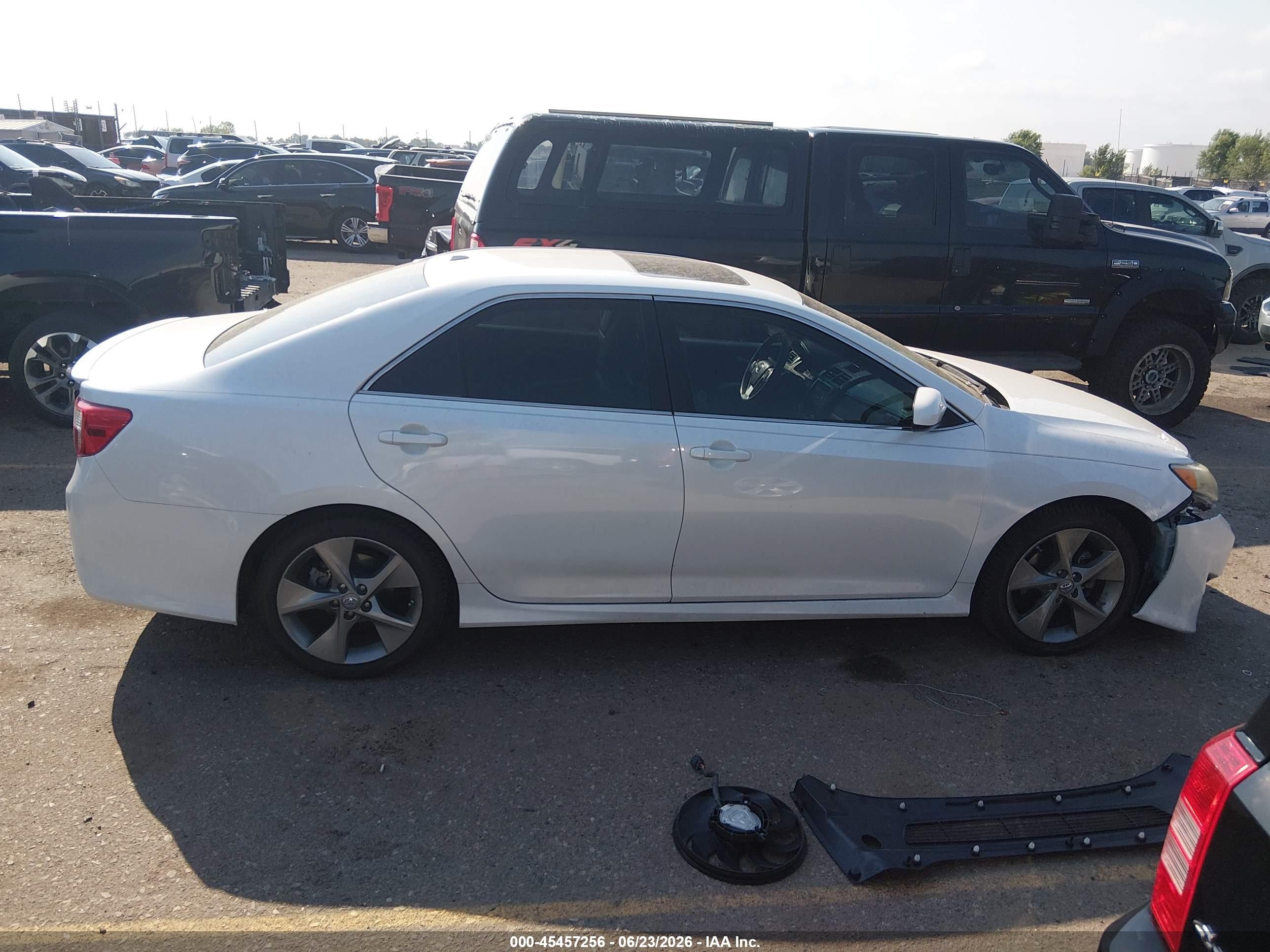 2012 Toyota Camry Se Limited Edition White vin: 4T1BF1FK7CU625381