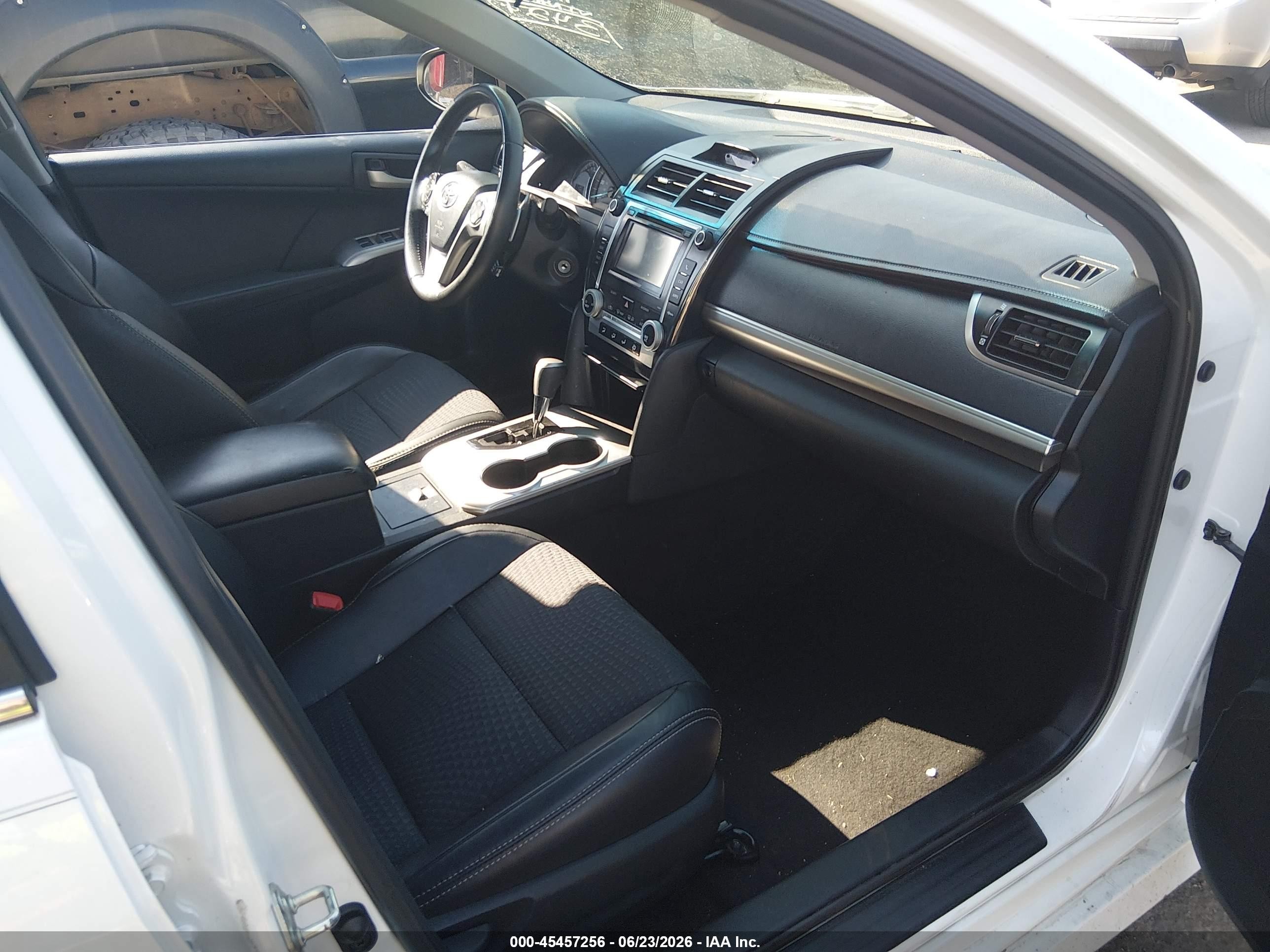 2012 Toyota Camry Se Limited Edition White vin: 4T1BF1FK7CU625381