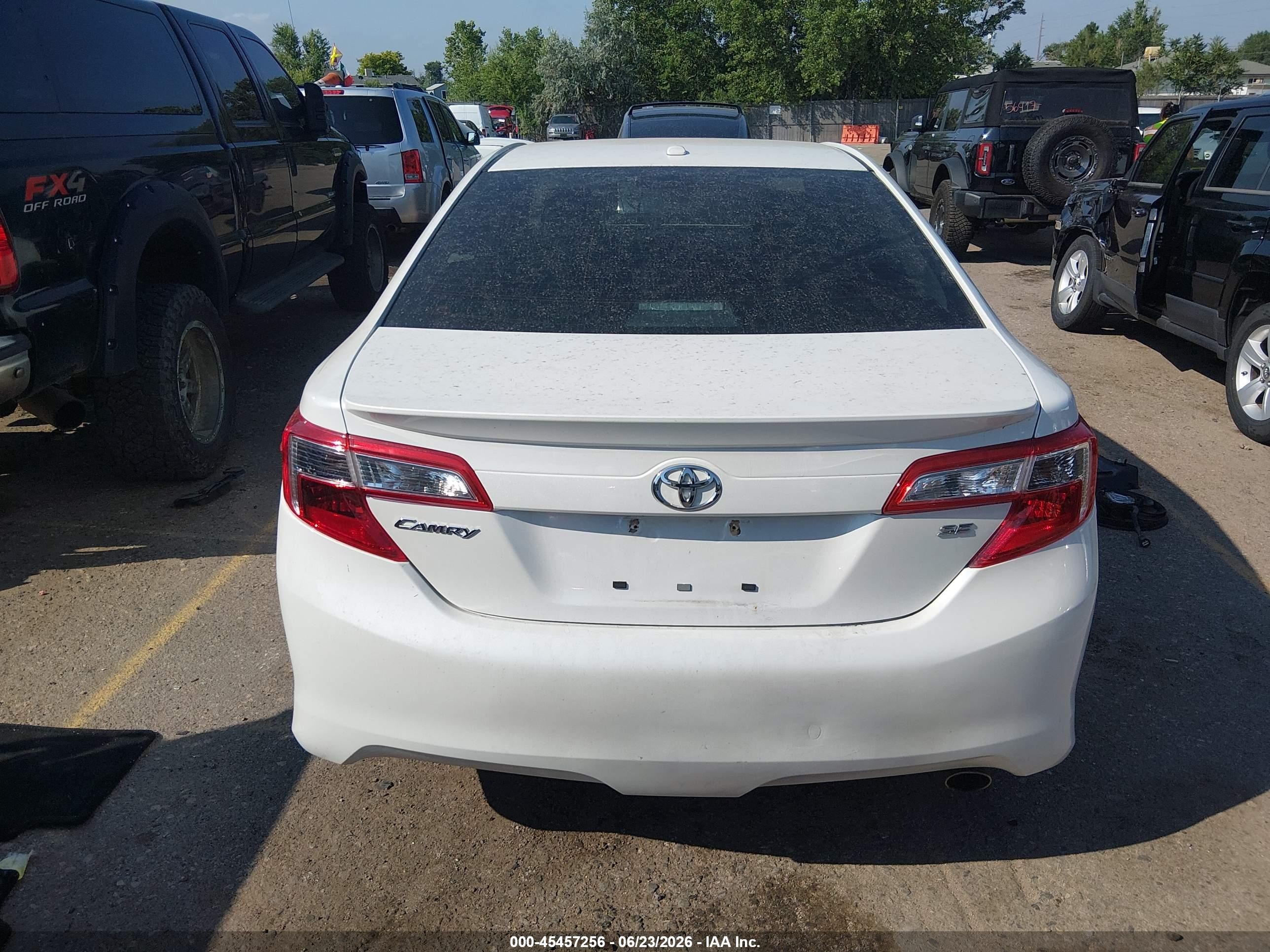 2012 Toyota Camry Se Limited Edition White vin: 4T1BF1FK7CU625381