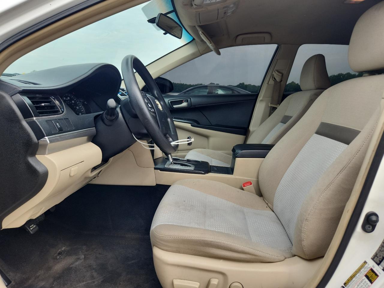 2012 Toyota Camry Le White vin: 4T1BF1FK7CU632833