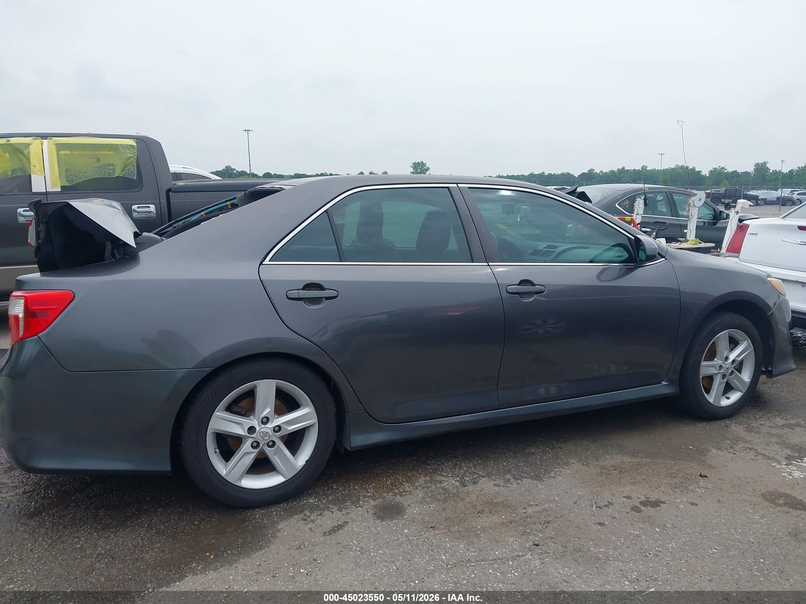2013 Toyota Camry Se Gray vin: 4T1BF1FK7DU216492