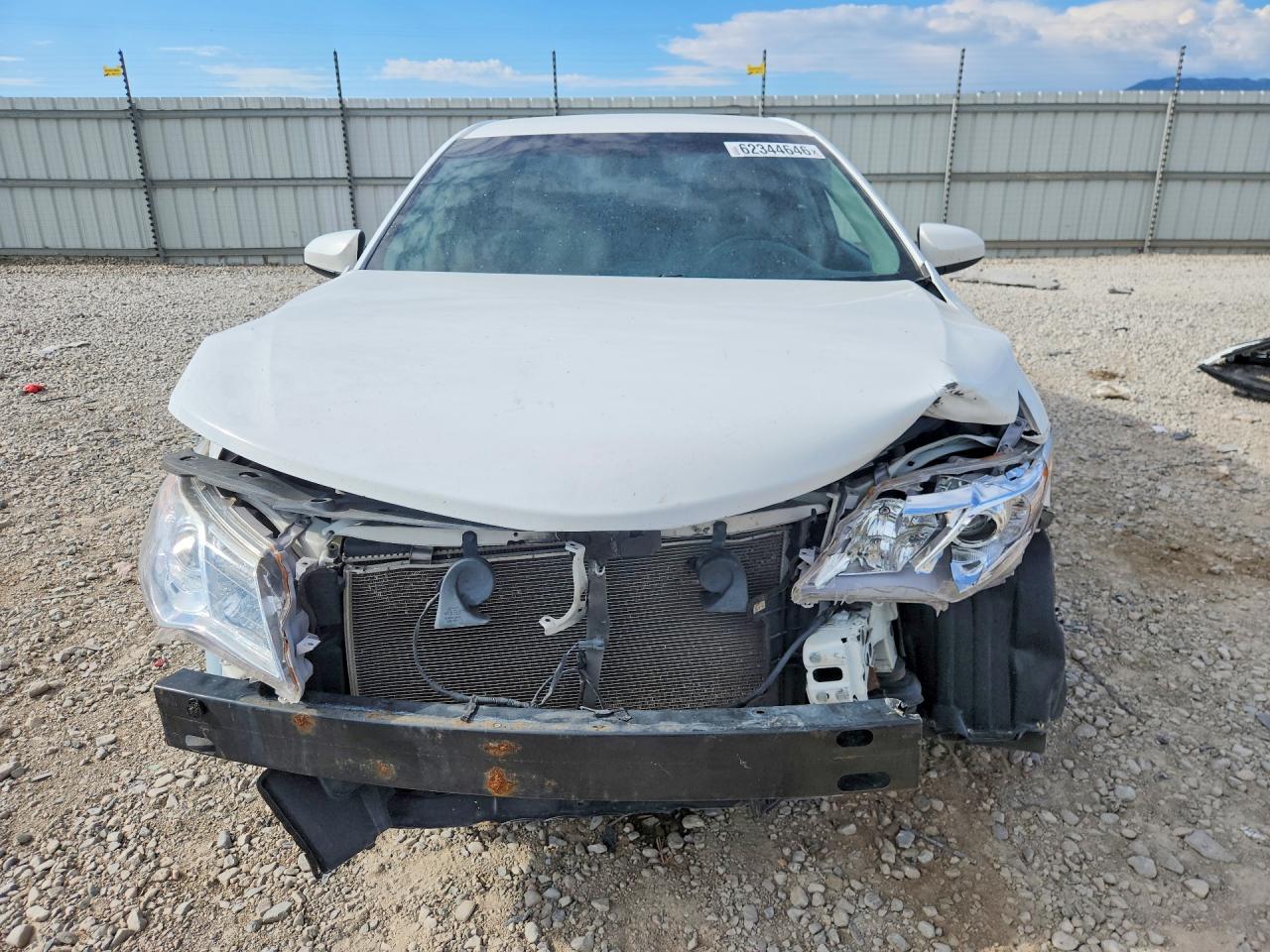 2013 Toyota Camry Le White vin: 4T1BF1FK7DU247533