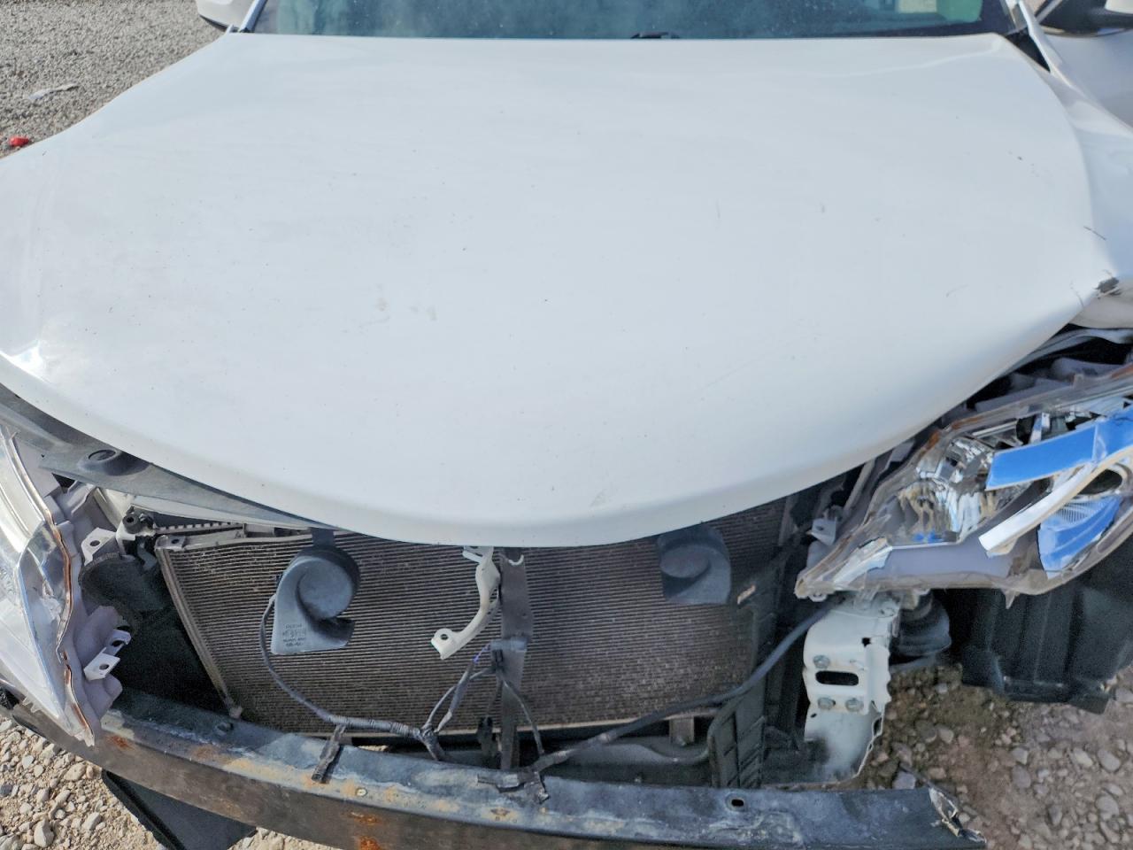 2013 Toyota Camry Le White vin: 4T1BF1FK7DU247533