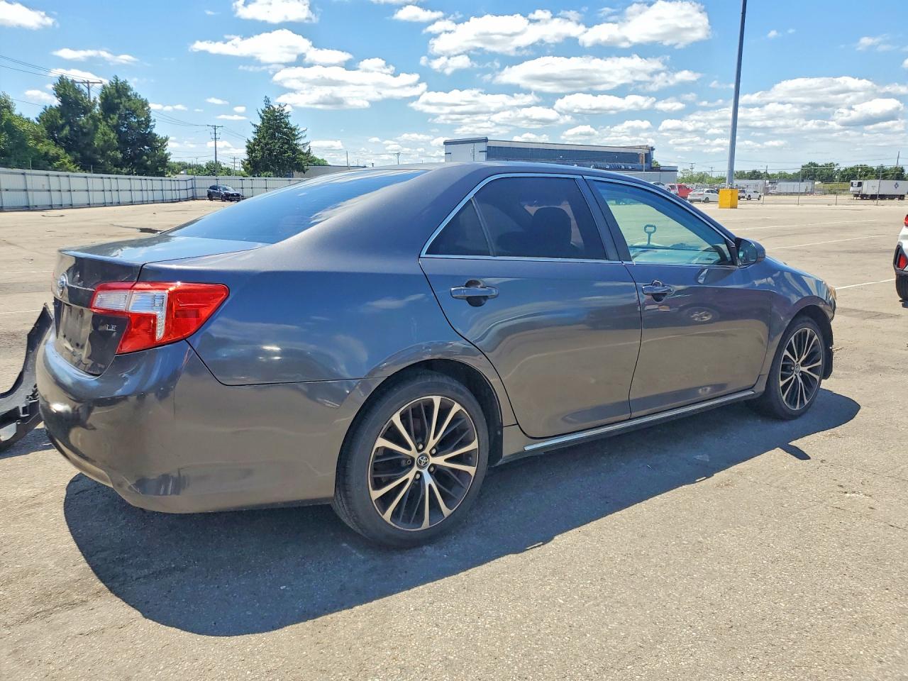 2013 Toyota Camry Le Gray vin: 4T1BF1FK7DU269595